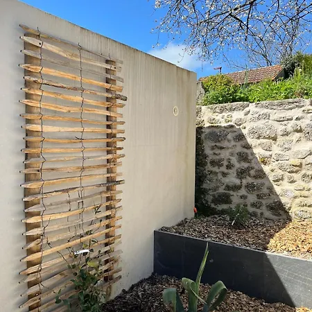 Maison De Charme Renovee بيت للعطل Saint-Malo-du-Bois
