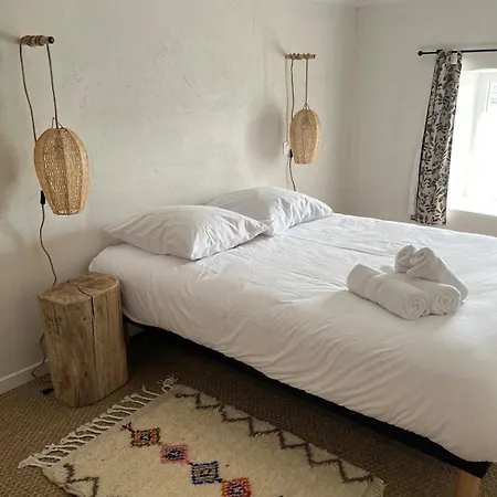 Maison De Charme Renovee Holiday home *